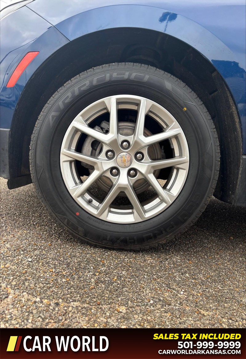 Chevrolet Equinox Vehicle Full-screen Gallery Image 11