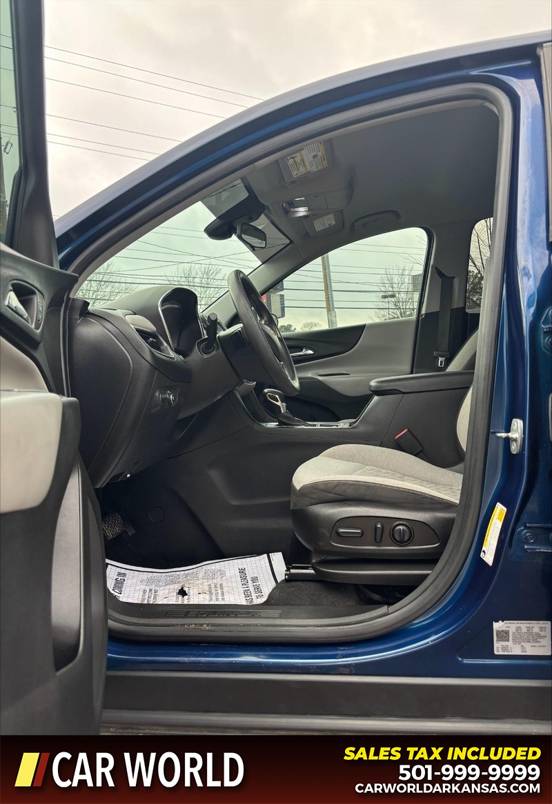 Chevrolet Equinox Vehicle Full-screen Gallery Image 13