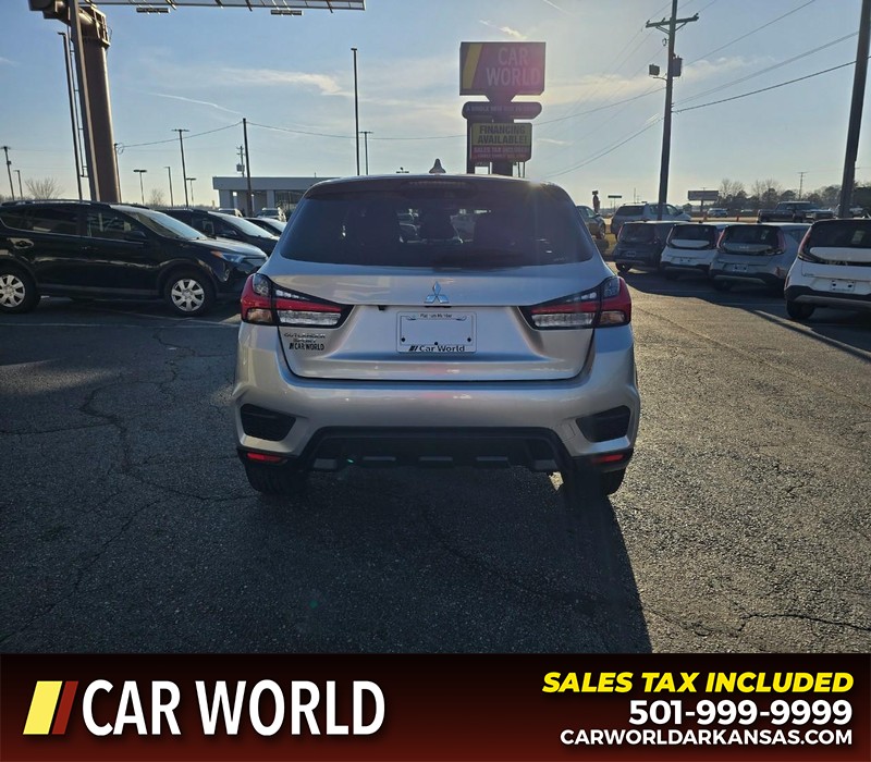 Mitsubishi Outlander Sport Vehicle Full-screen Gallery Image 5