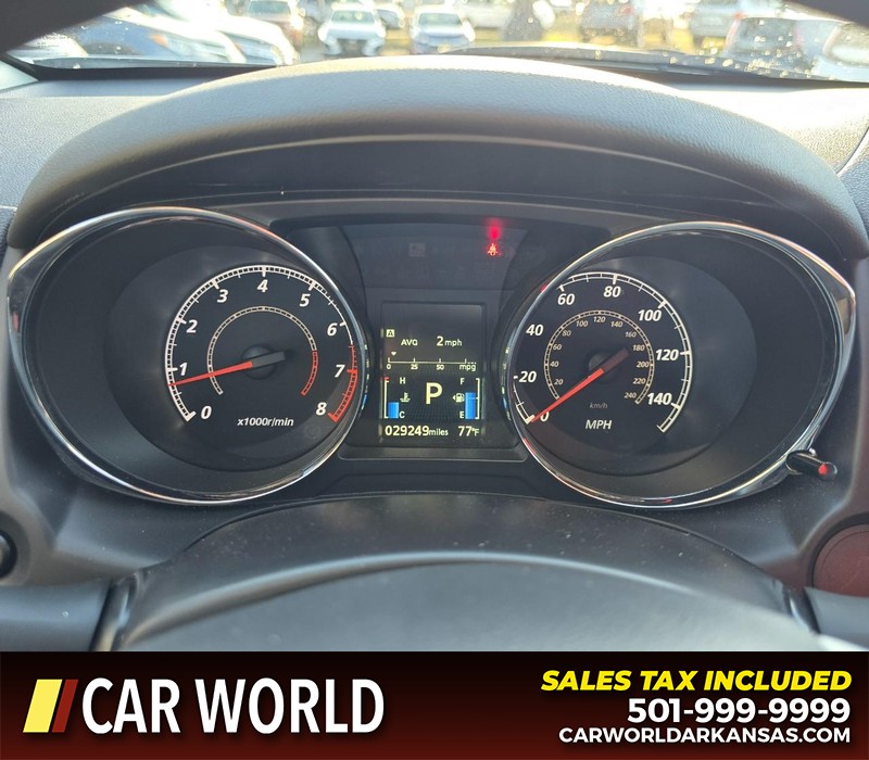 Mitsubishi Outlander Sport Vehicle Full-screen Gallery Image 17