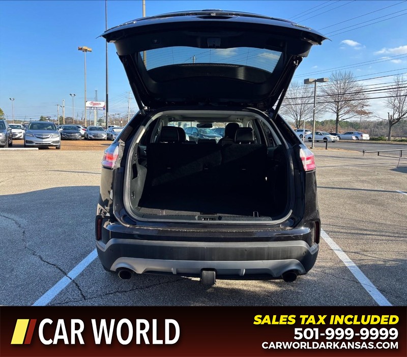 Ford Edge Vehicle Full-screen Gallery Image 5