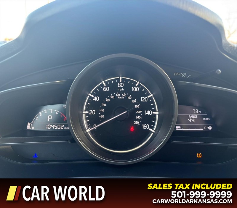 Mazda MAZDA3 4-Door Vehicle Full-screen Gallery Image 20