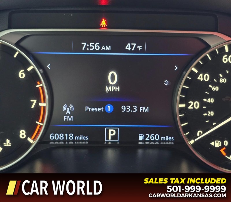 Nissan Altima Vehicle Full-screen Gallery Image 16