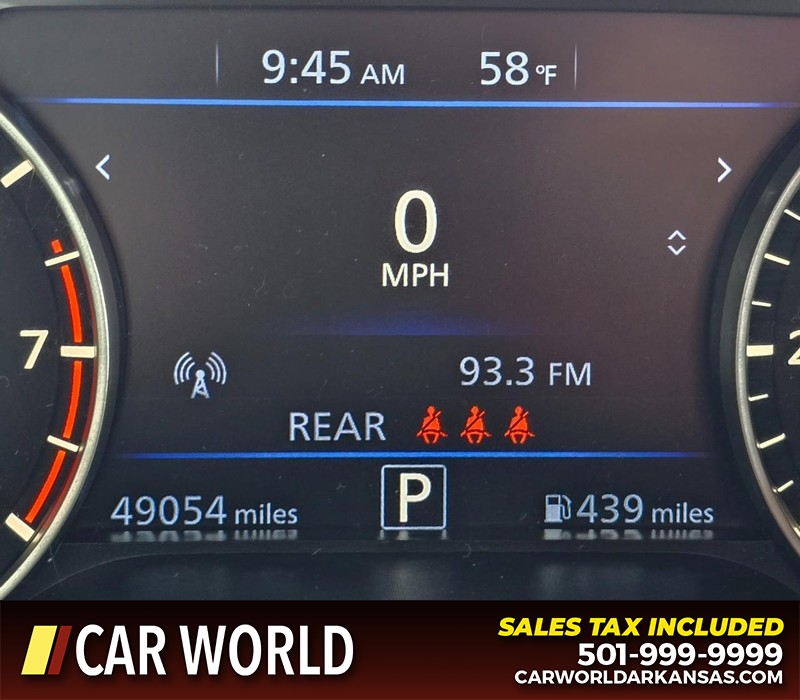 Nissan Altima Vehicle Full-screen Gallery Image 16