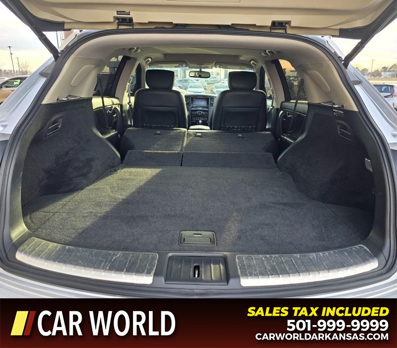 INFINITI QX70 Vehicle Full-screen Gallery Image 15