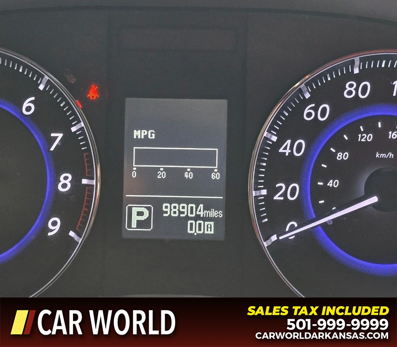 INFINITI QX70 Vehicle Full-screen Gallery Image 17