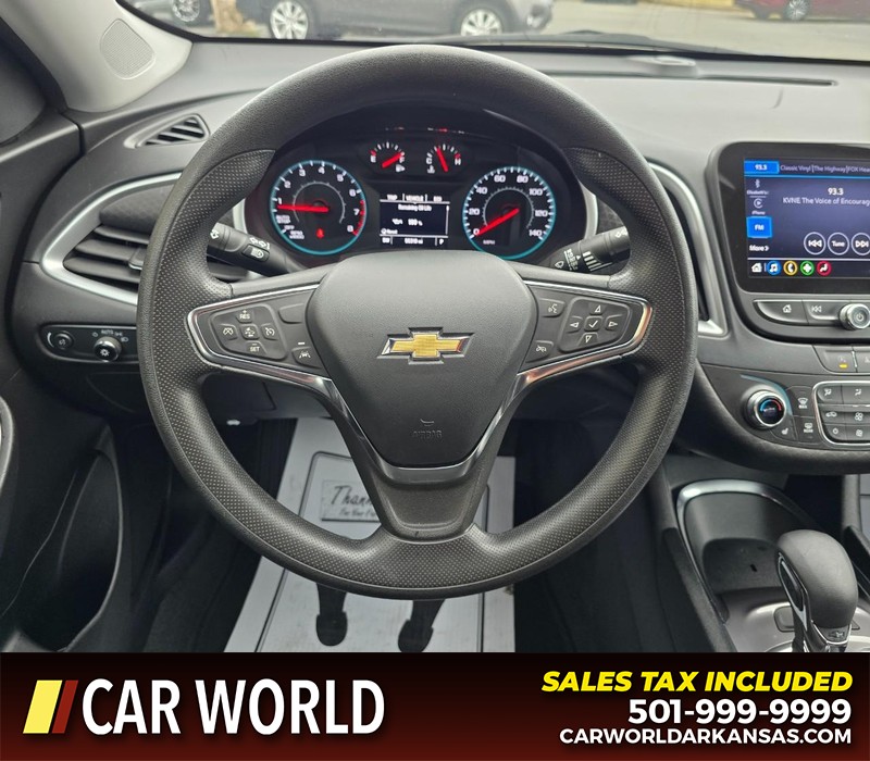 Chevrolet Malibu Vehicle Full-screen Gallery Image 15