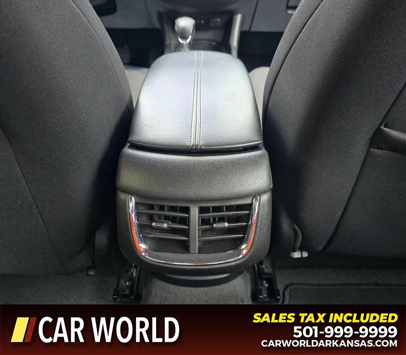 Chevrolet Malibu Vehicle Full-screen Gallery Image 19