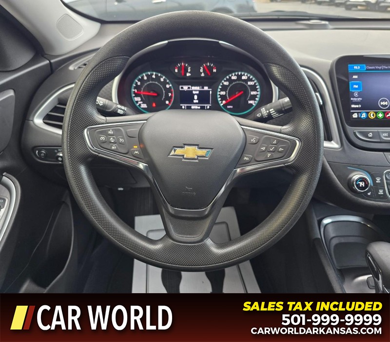 Chevrolet Malibu Vehicle Full-screen Gallery Image 15