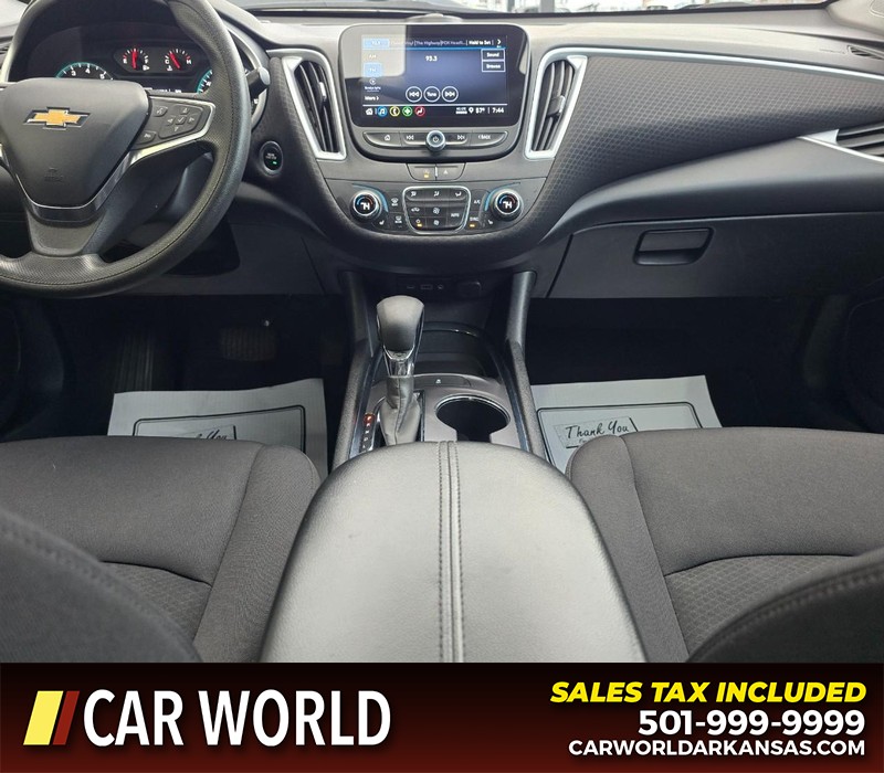 Chevrolet Malibu Vehicle Full-screen Gallery Image 18