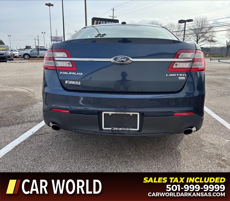 Ford Taurus Vehicle Full-screen Gallery Image 4