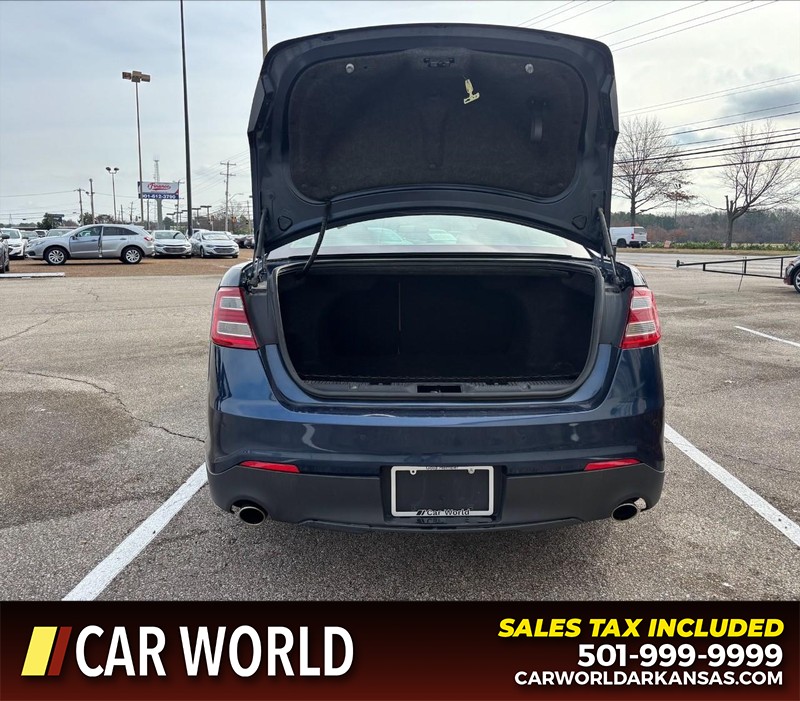 Ford Taurus Vehicle Full-screen Gallery Image 5