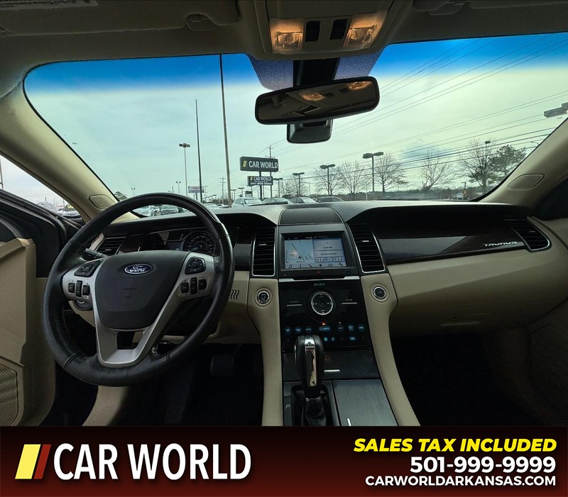 Ford Taurus Vehicle Full-screen Gallery Image 17