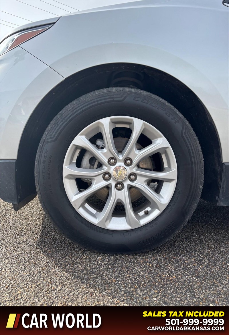 Chevrolet Equinox Vehicle Full-screen Gallery Image 11