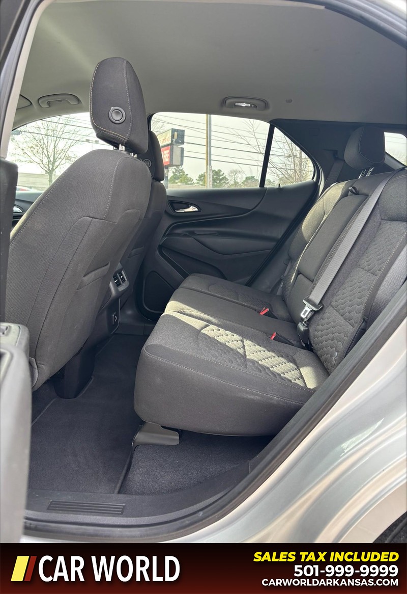 Chevrolet Equinox Vehicle Full-screen Gallery Image 15