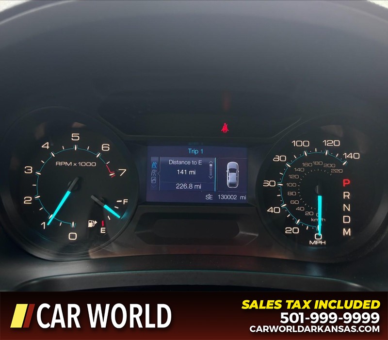 Ford Explorer Vehicle Full-screen Gallery Image 20