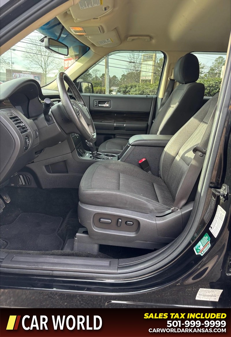 Ford Flex Vehicle Full-screen Gallery Image 13