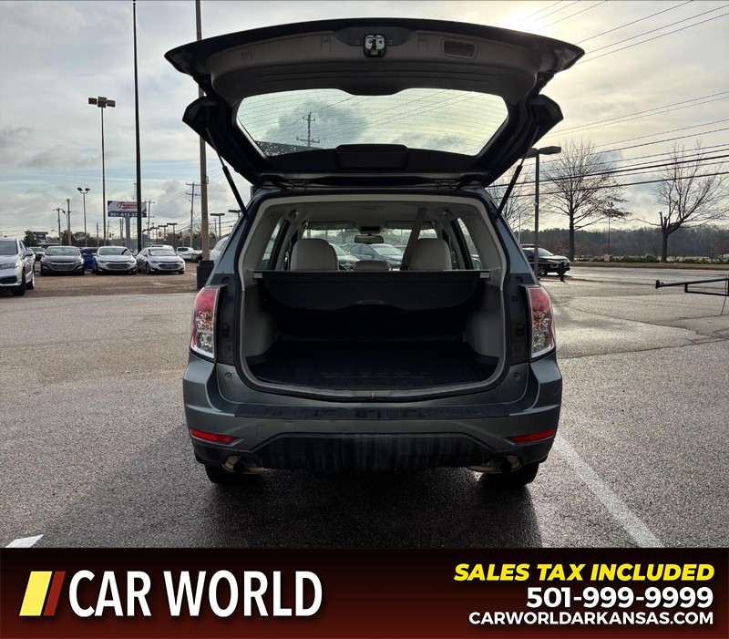 Subaru Forester Vehicle Full-screen Gallery Image 5