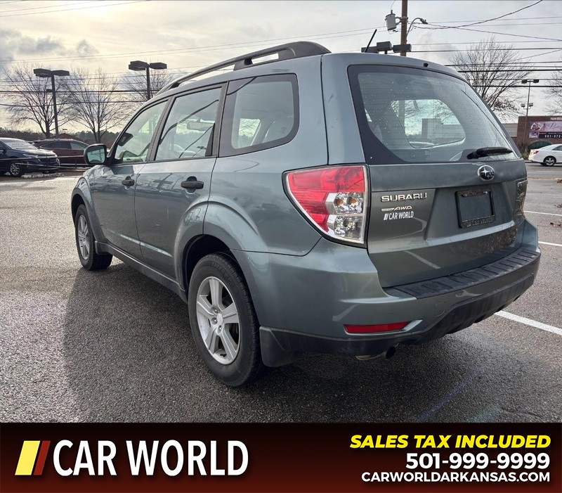 Subaru Forester Vehicle Full-screen Gallery Image 7