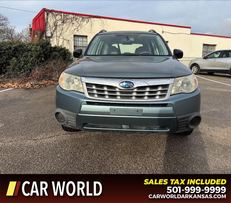 Subaru Forester Vehicle Full-screen Gallery Image 10