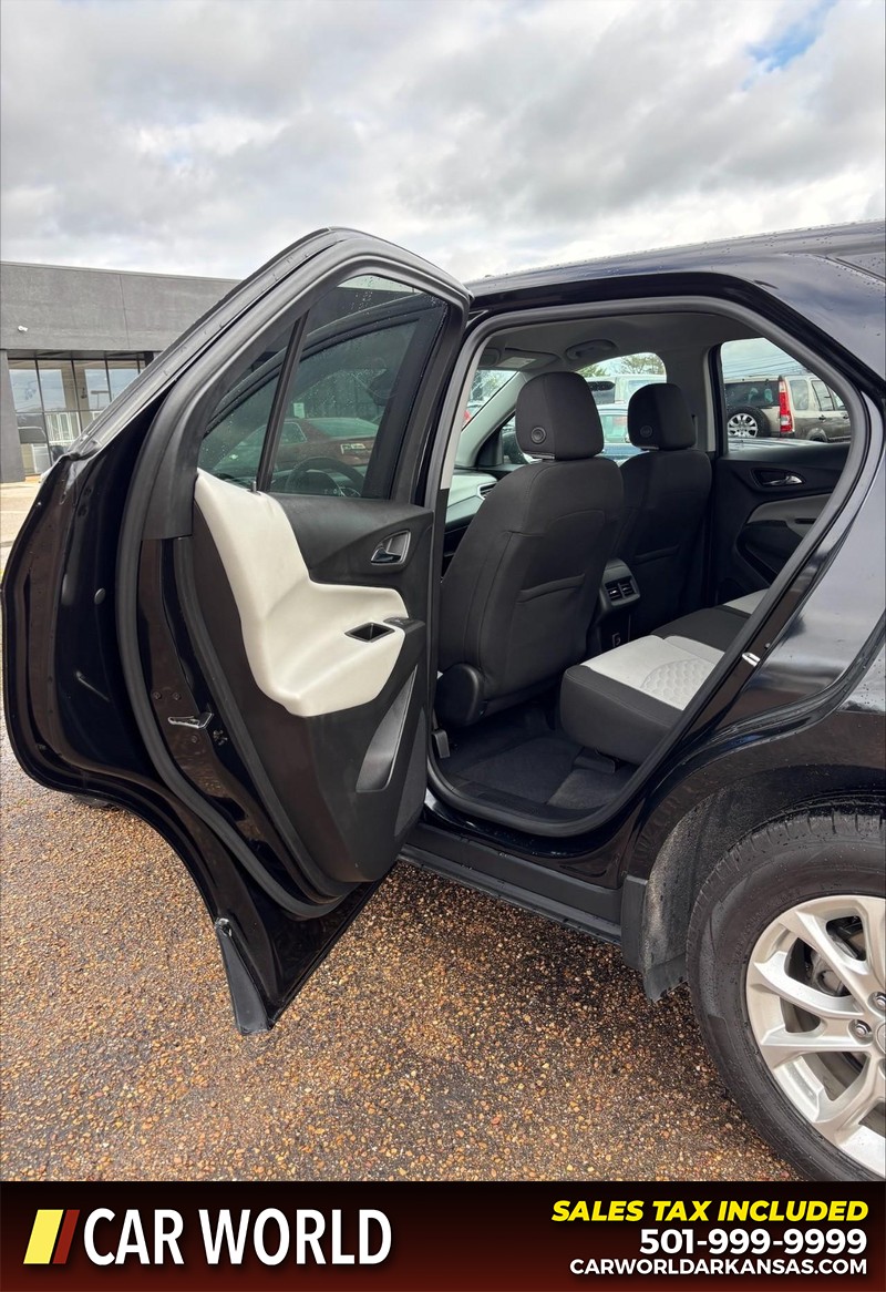 Chevrolet Equinox Vehicle Full-screen Gallery Image 14