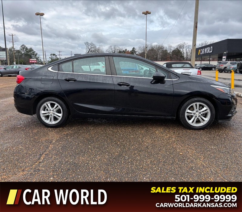 Chevrolet Cruze Vehicle Full-screen Gallery Image 2