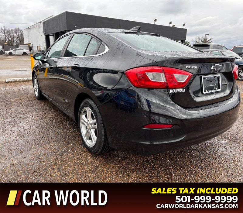 Chevrolet Cruze Vehicle Full-screen Gallery Image 7