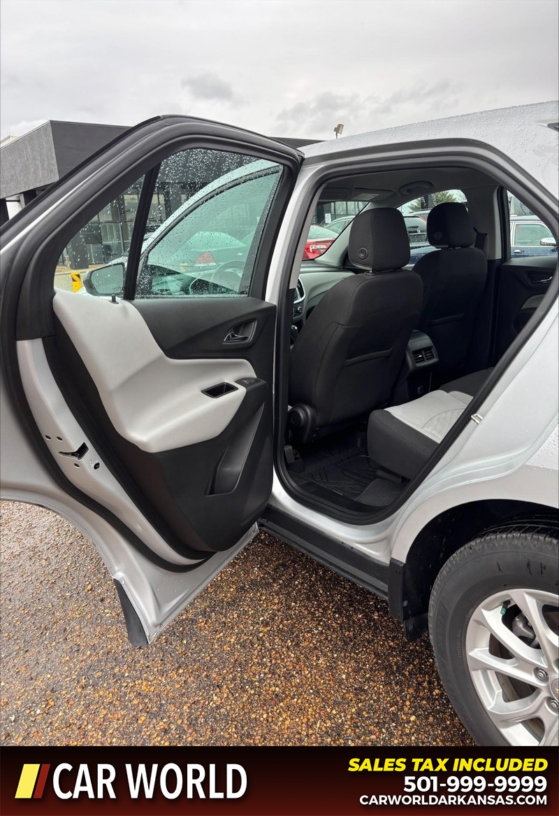 Chevrolet Equinox Vehicle Full-screen Gallery Image 14