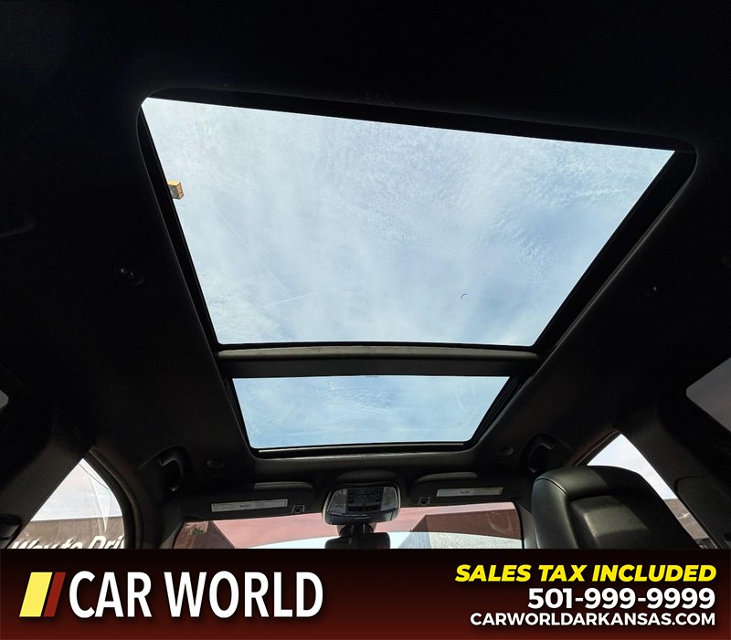 Jeep Grand Cherokee Vehicle Full-screen Gallery Image 17