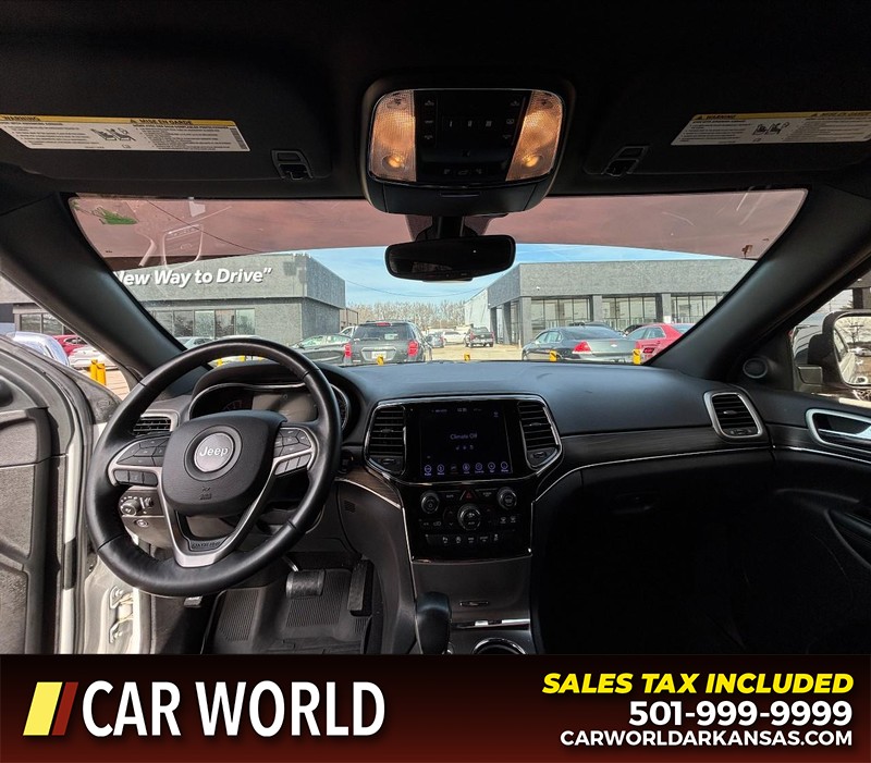 Jeep Grand Cherokee Vehicle Full-screen Gallery Image 18