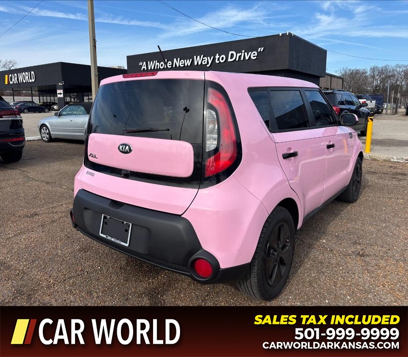 Kia Soul Vehicle Full-screen Gallery Image 3