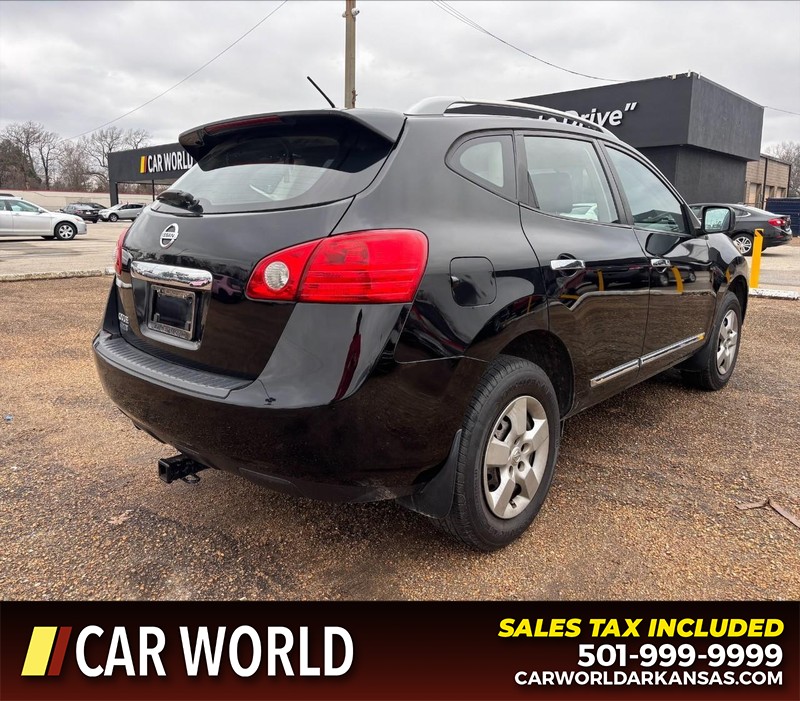 Nissan Rogue Select Vehicle Full-screen Gallery Image 3