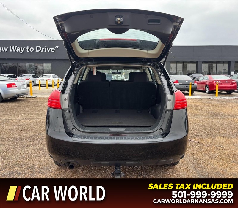 Nissan Rogue Select Vehicle Full-screen Gallery Image 5