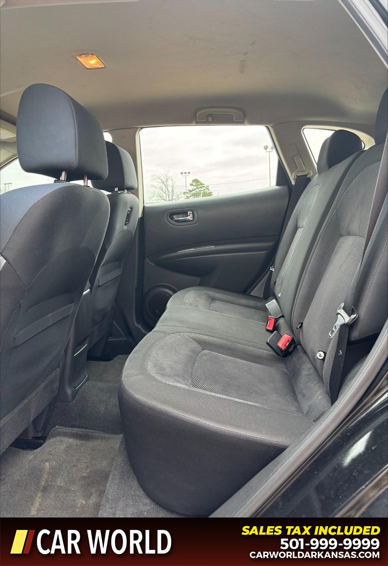 Nissan Rogue Select Vehicle Full-screen Gallery Image 14