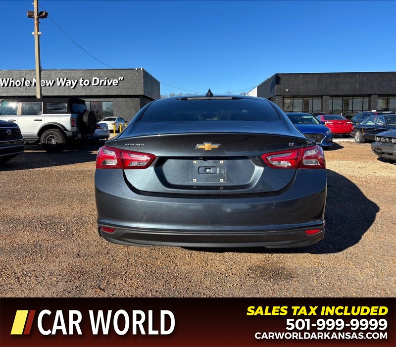 Chevrolet Malibu Vehicle Full-screen Gallery Image 4