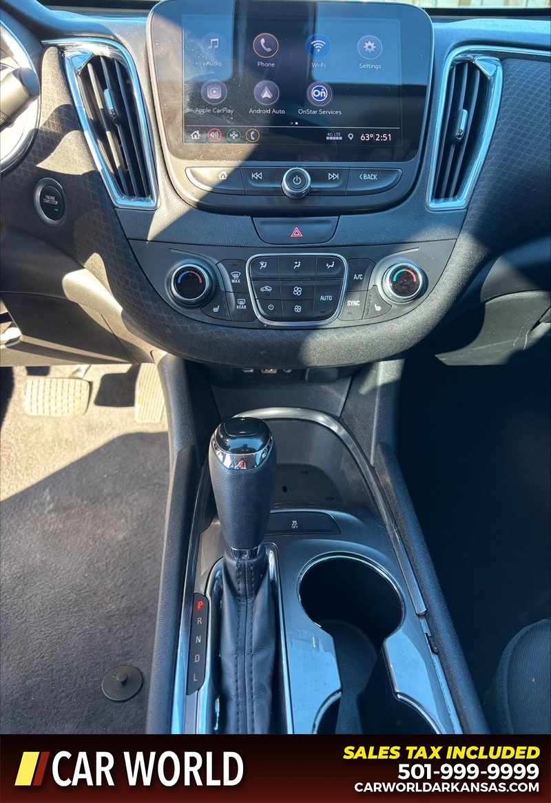 Chevrolet Malibu Vehicle Full-screen Gallery Image 17