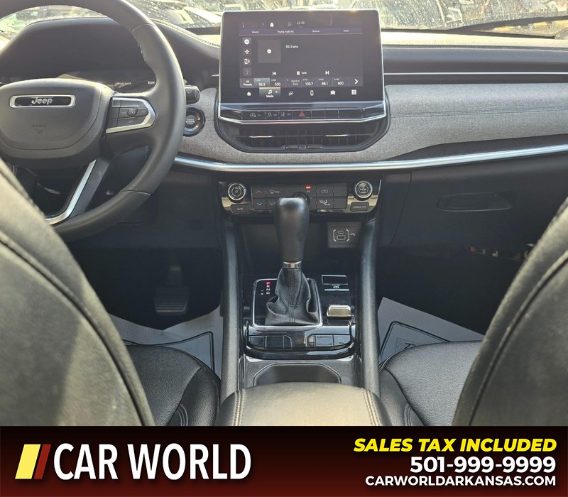 Jeep Compass Vehicle Full-screen Gallery Image 18