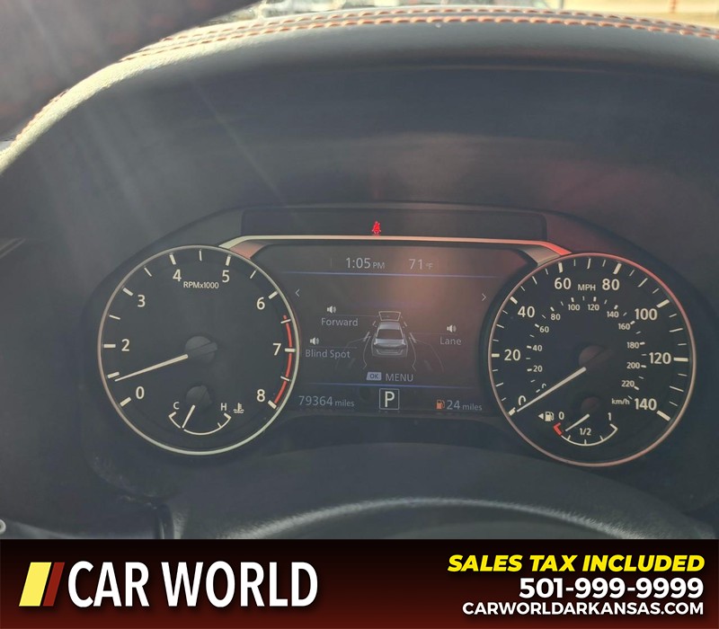 Nissan Altima Vehicle Full-screen Gallery Image 17