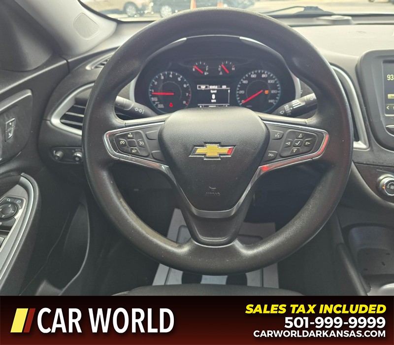 Chevrolet Malibu Vehicle Full-screen Gallery Image 15