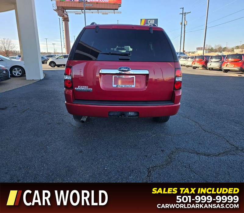 Ford Explorer Vehicle Full-screen Gallery Image 5