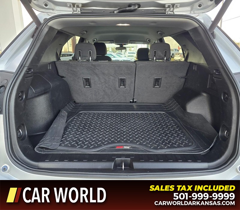 Chevrolet Equinox Vehicle Full-screen Gallery Image 13