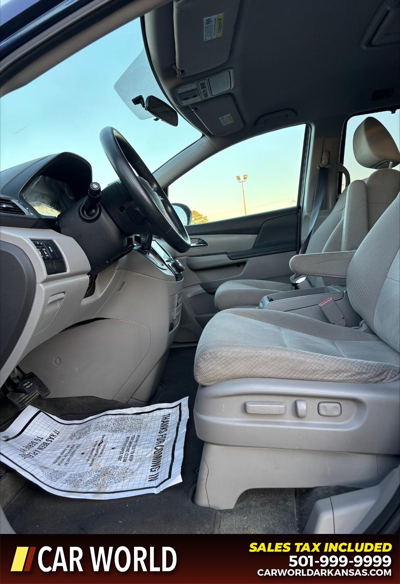 Honda Odyssey Vehicle Full-screen Gallery Image 11