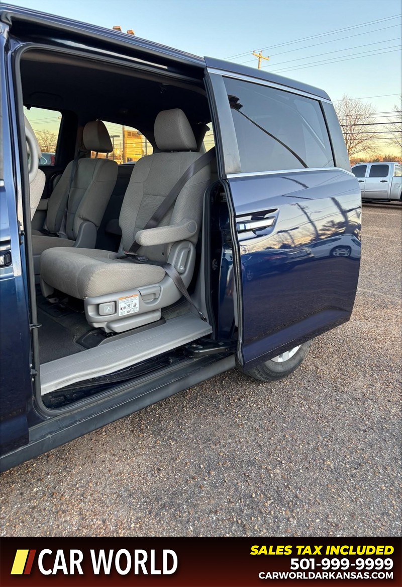 Honda Odyssey Vehicle Full-screen Gallery Image 13