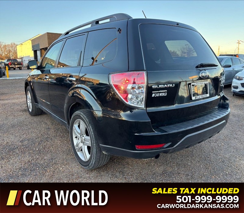 Subaru Forester Vehicle Full-screen Gallery Image 6