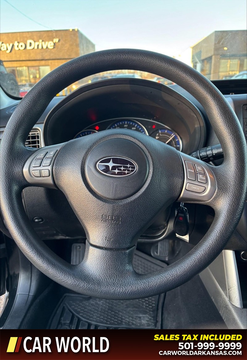 Subaru Forester Vehicle Full-screen Gallery Image 17