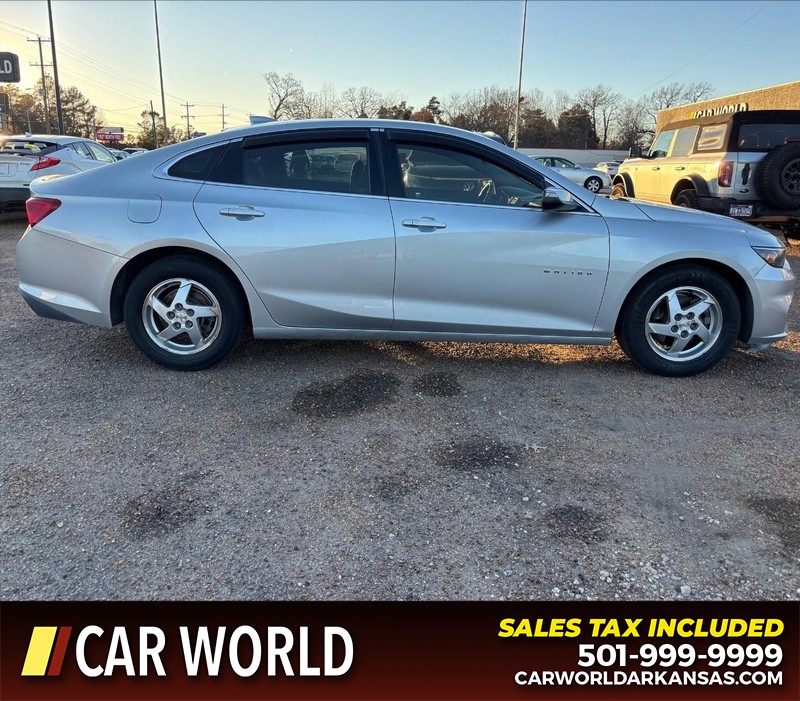 Chevrolet Malibu Vehicle Full-screen Gallery Image 2