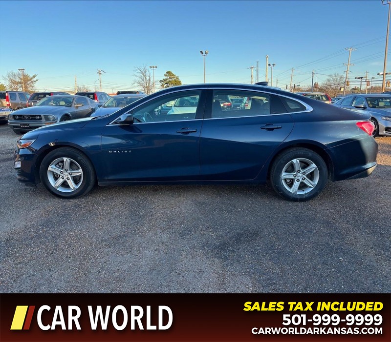 Chevrolet Malibu Vehicle Full-screen Gallery Image 8