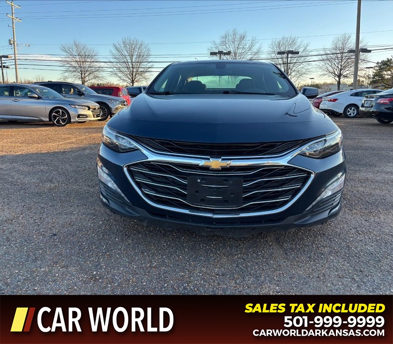 Chevrolet Malibu Vehicle Full-screen Gallery Image 10