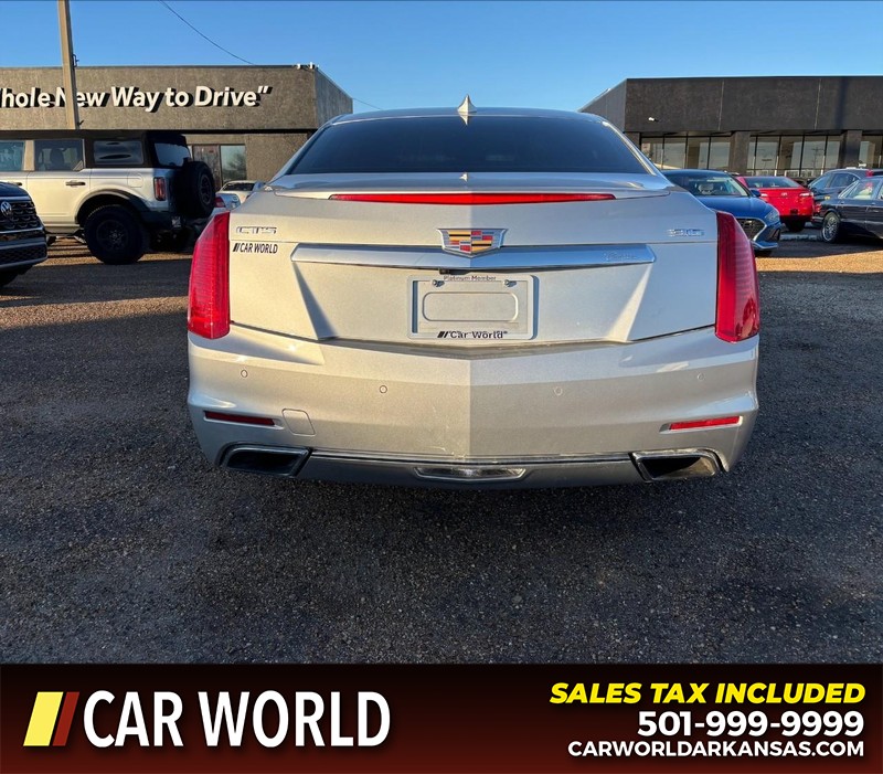 Cadillac CTS Sedan Vehicle Full-screen Gallery Image 4