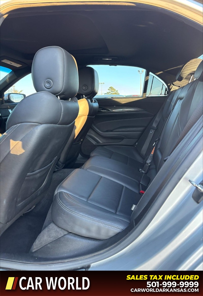 Cadillac CTS Sedan Vehicle Full-screen Gallery Image 15